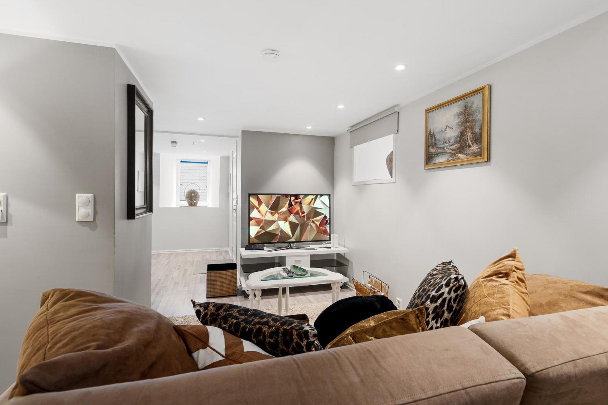 Solsiden Modern Stay: King Beds, Private Entry 트론헤임 외부 사진