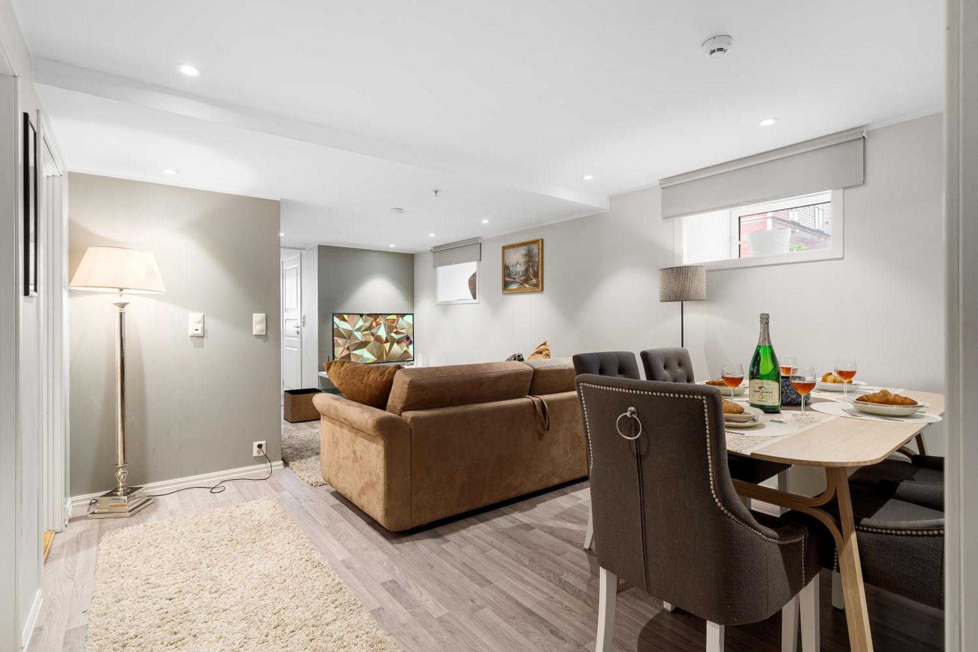 Solsiden Modern Stay: King Beds, Private Entry 트론헤임 외부 사진